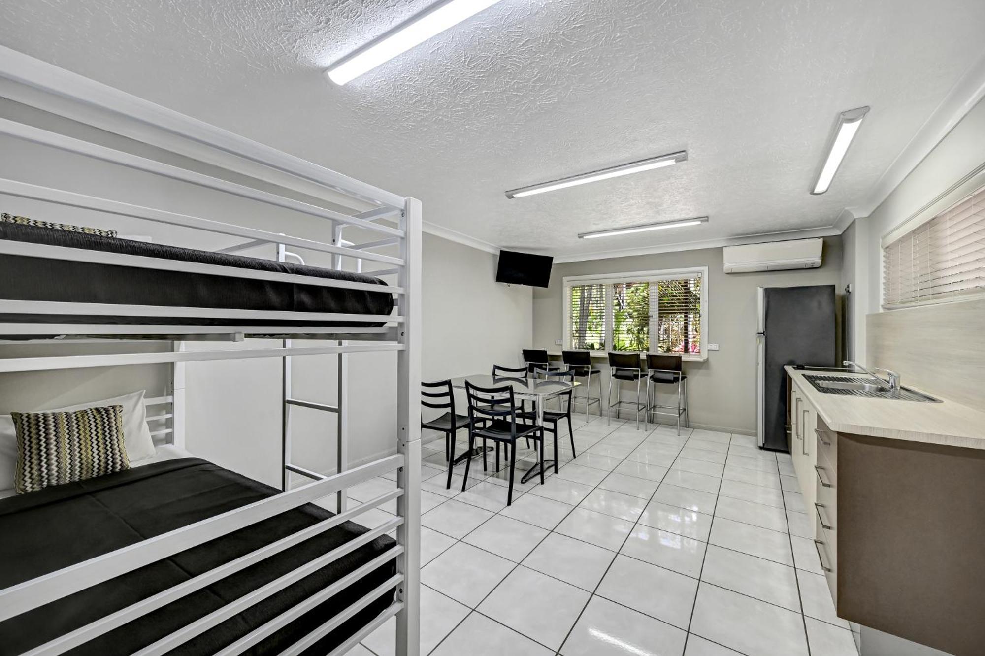 City Oasis Inn Townsville, Surestay Collection By BW Eksteriør billede
